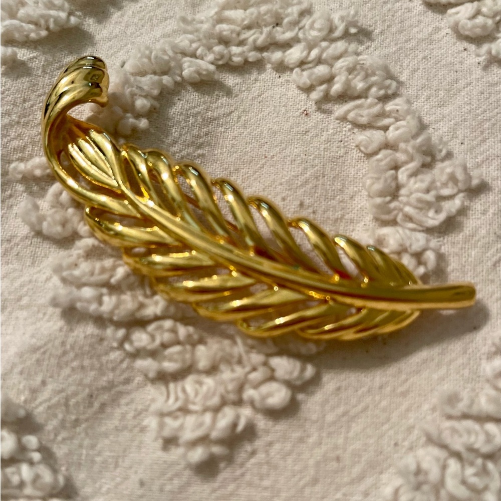 Napier Gold Leaf Pin ~ 3”